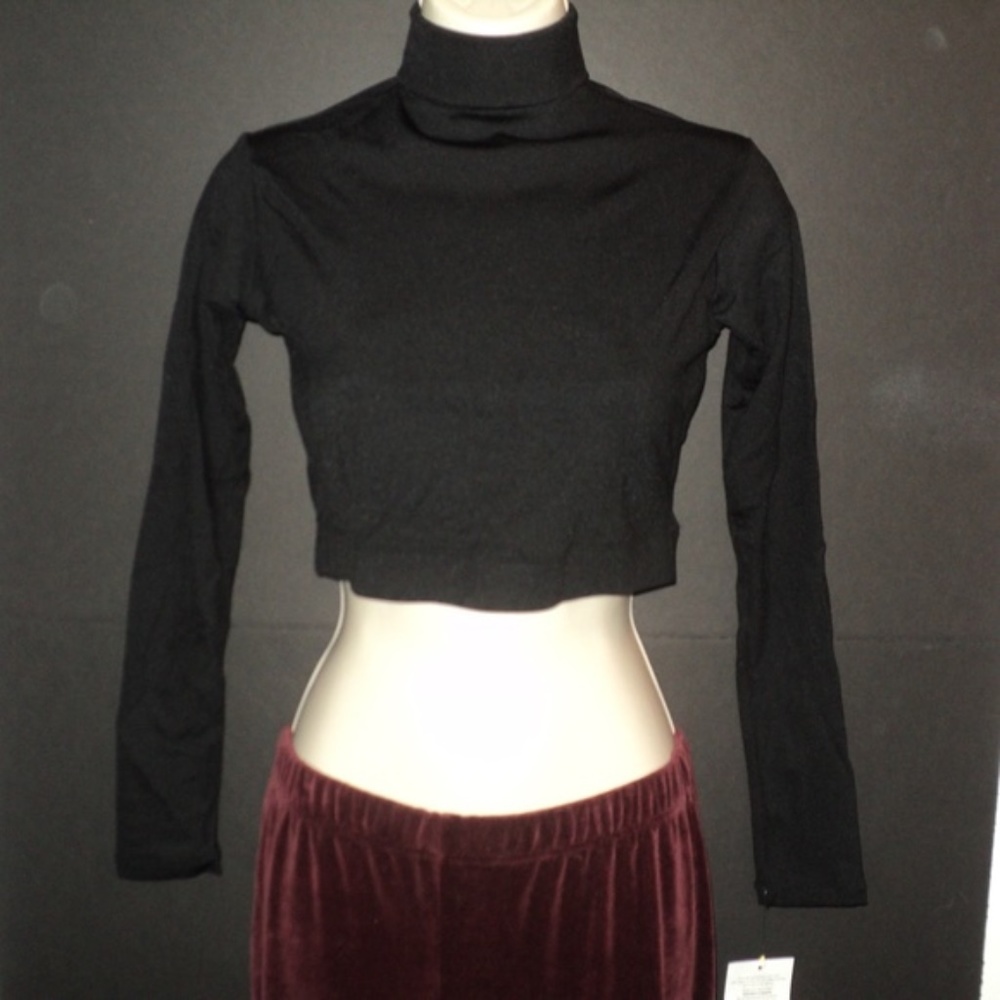 Capezio Adult M Black Crop Top Turtleneck Dance Cheer Long Sleeves
